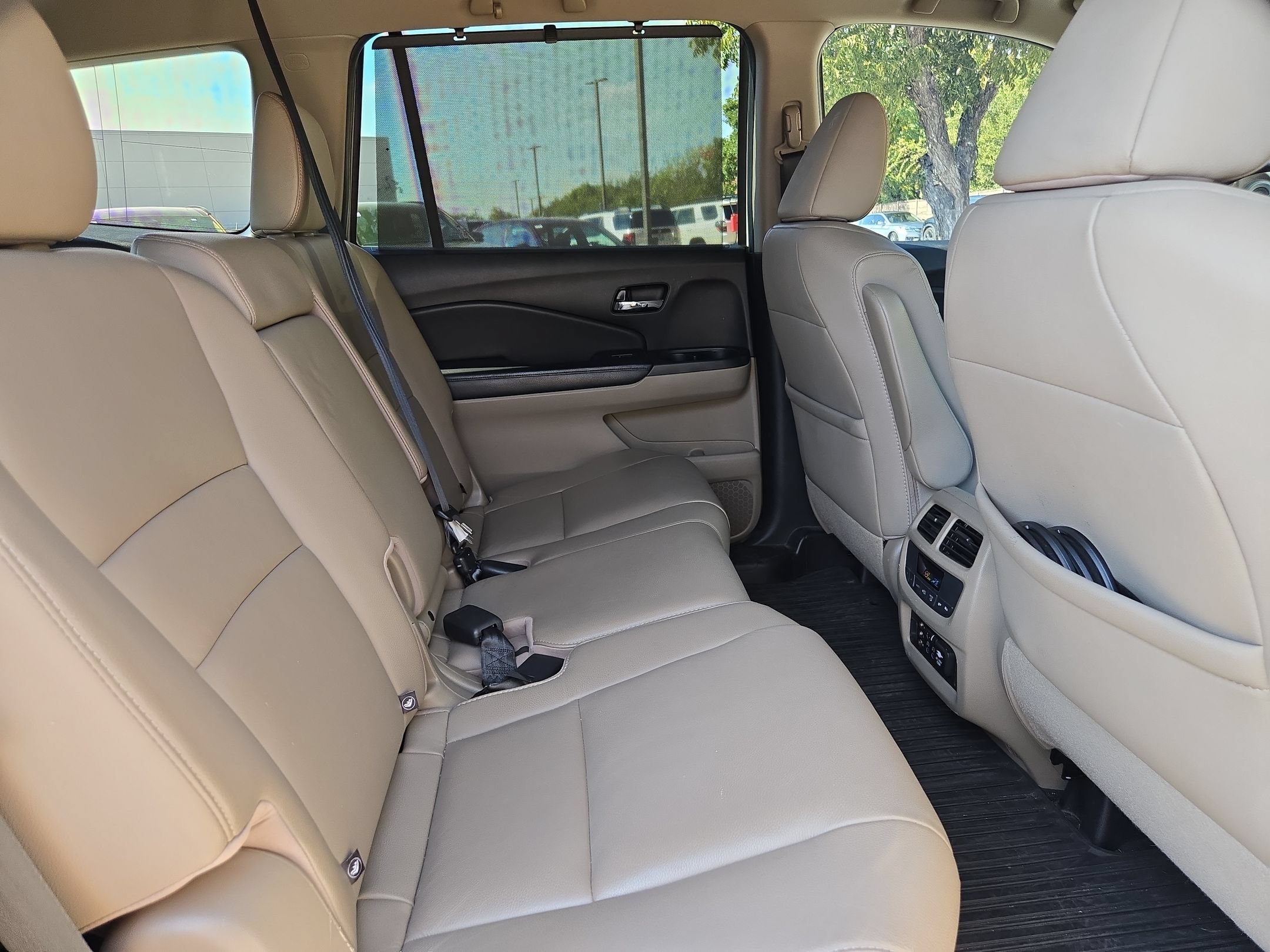 Used 2016 Honda Pilot Touring image 25