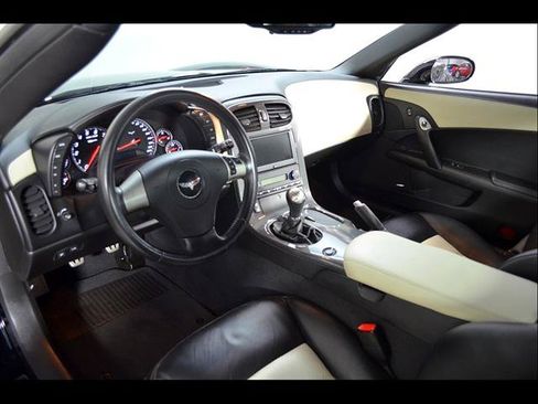 Used 2008 Chevrolet Corvette Z06 w/ Preferred Equipment Group RWD image 11