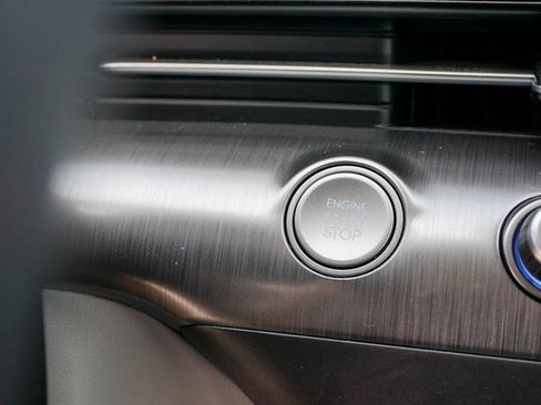 Used 2025 Hyundai Kona SEL image 22