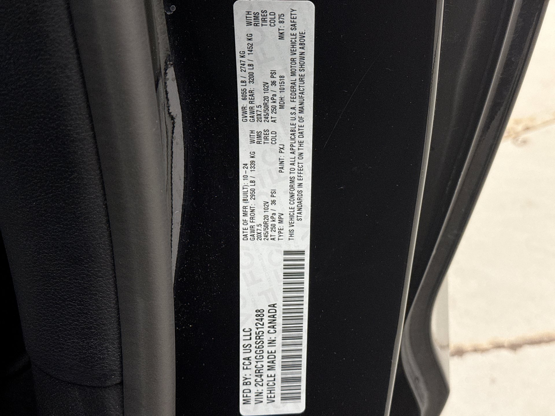 Used 2025 Chrysler Pacifica Limited FWD image 11