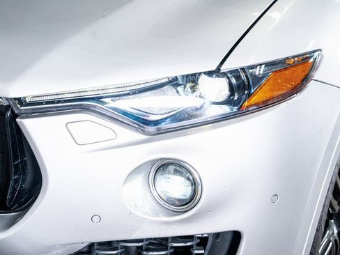 Used 2018 Maserati Levante S GranSport image 13