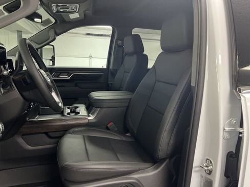 New 2026 GMC Sierra 2500 SLT w/ SLT Premium Package AWD/4WD image 19