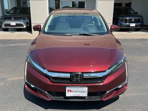 Used 2018 Honda Clarity Plug-In Hybrid image 2