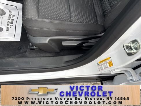 New 2025 Chevrolet Equinox LT image 13