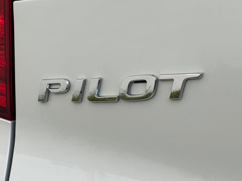 Used 2017 Honda Pilot EX-L image 22