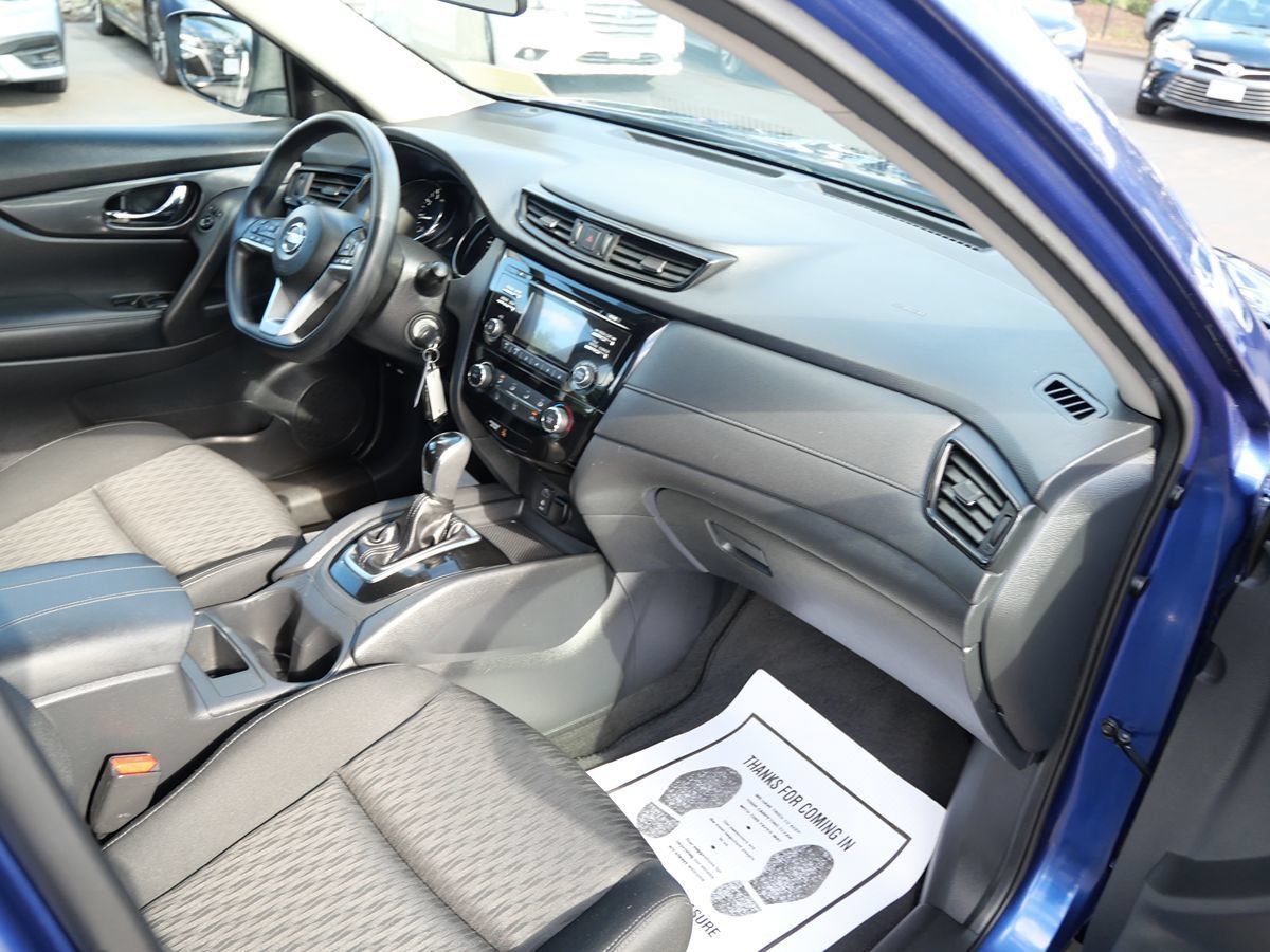 Used 2017 Nissan Rogue S AWD/4WD image 26