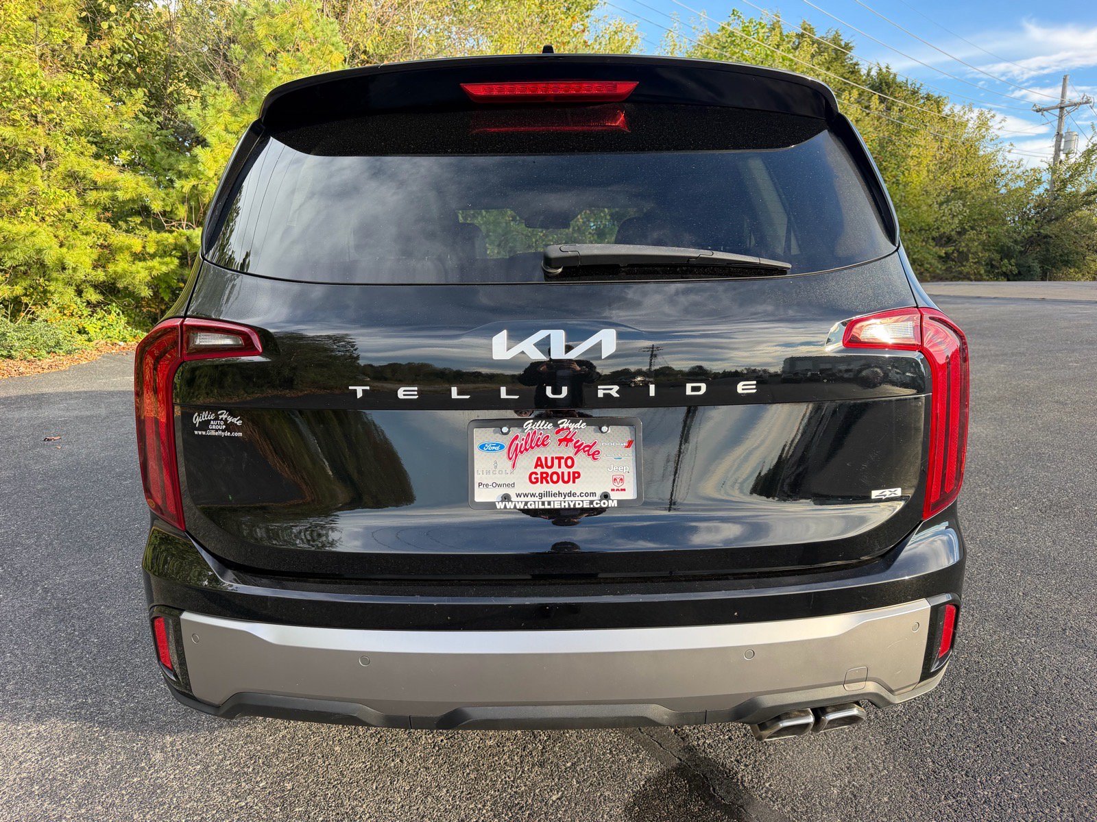 Used 2025 Kia Telluride S AWD/4WD image 11