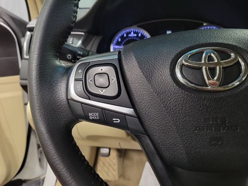 Used 2017 Toyota Camry XLE FWD image 23