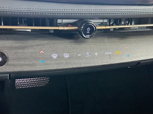 Used 2024 Nissan Ariya AWD image 24