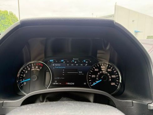 Used 2018 Ford F150 Platinum w/ Equipment Group 701A Luxury AWD/4WD image 24