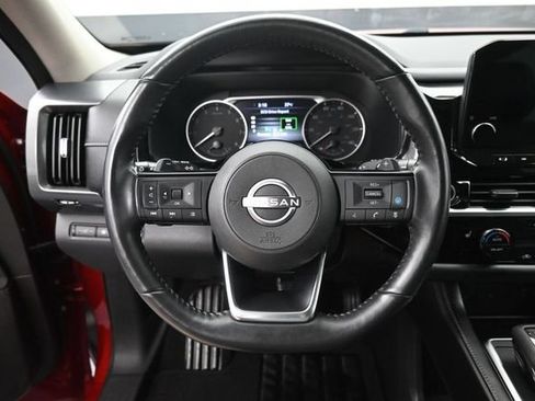 Used 2023 Nissan Pathfinder SL AWD/4WD image 22