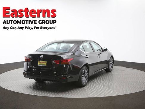 Used 2025 Nissan Altima 2.5 SV FWD image 39