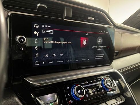 Used 2024 GMC Sierra 3500 Denali Ultimate image 35