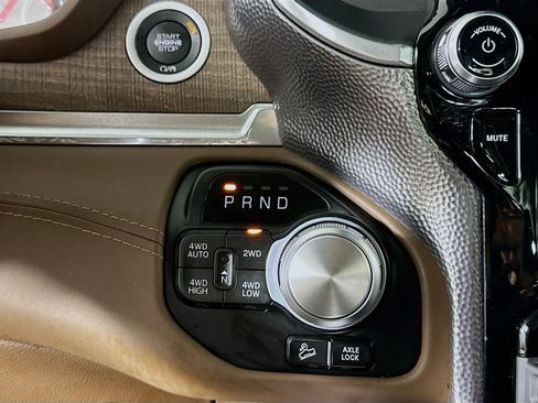 Used 2022 RAM 1500 Limited AWD/4WD image 24