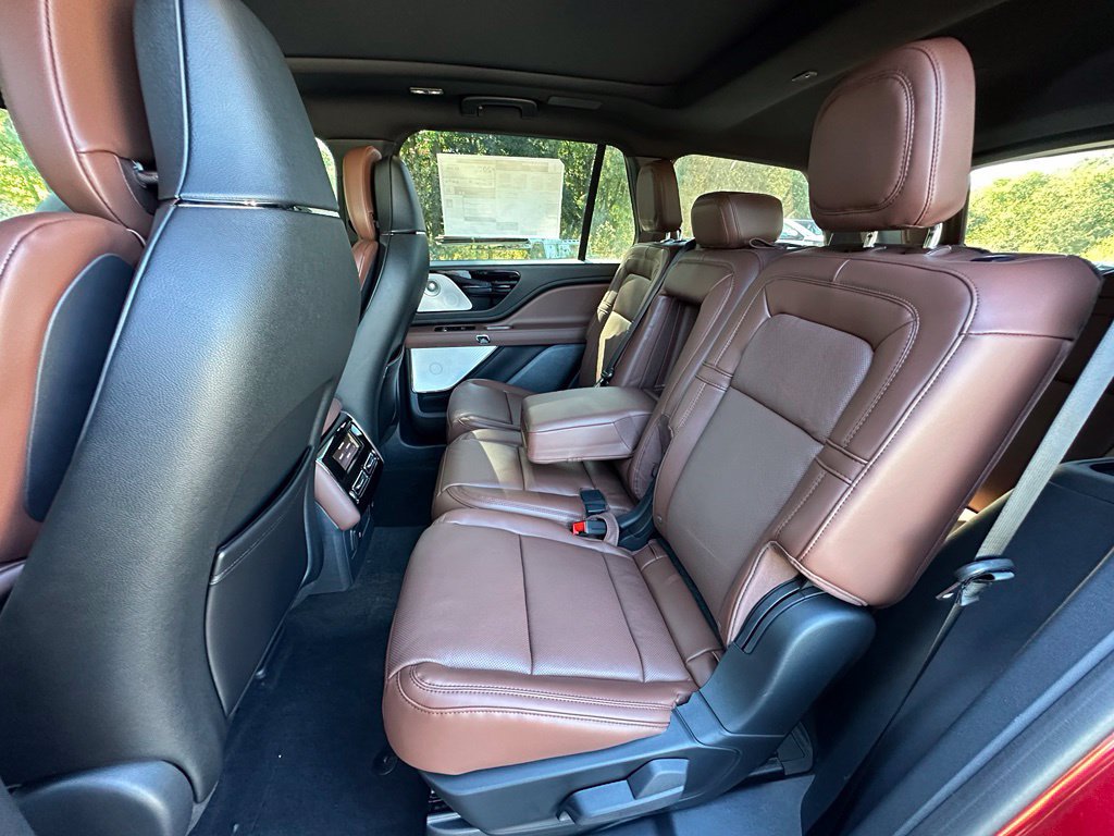 New 2027 Lincoln Aviator Reserve AWD/4WD image 19