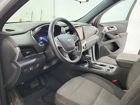 Used 2023 Chevrolet Traverse LT FWD image 14