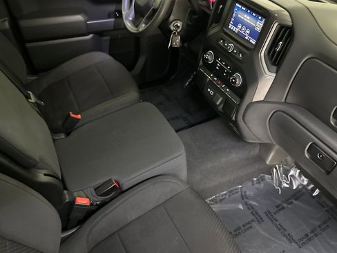 Used 2022 Chevrolet Silverado 1500 Custom w/ LPO, Blackout Package image 31