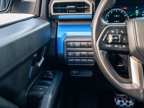 Used 2024 Toyota Tacoma TRD Sport image 33