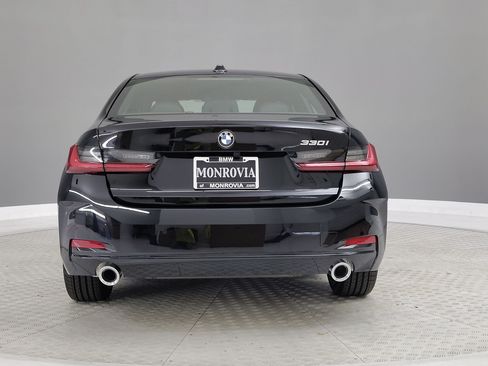 Used 2026 BMW 330i Sedan w/ Convenience Package RWD image 8