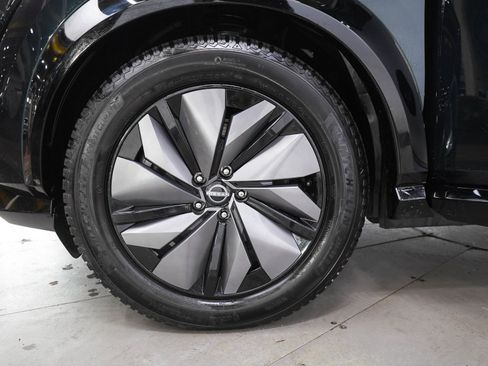 Used 2024 Nissan Ariya AWD image 33