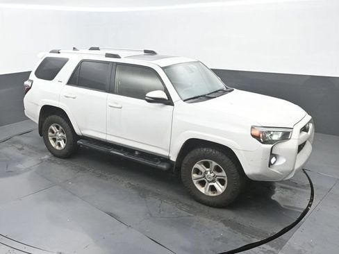 Used 2024 Toyota 4Runner SR5 Premium w/ Moonroof Package AWD/4WD image 13