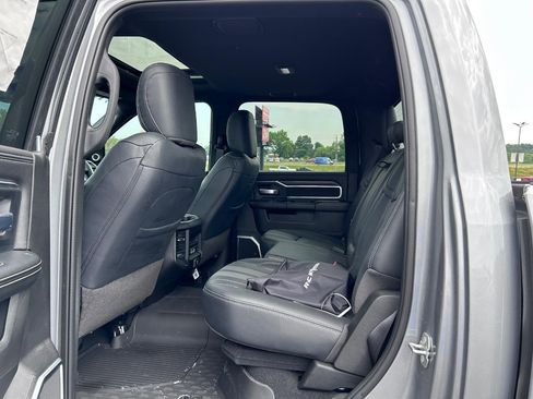 Used 2024 RAM 2500 Laramie w/ Sport Appearance Package image 9