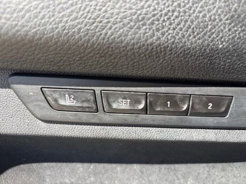 Used 2019 BMW 740e xDrive w/ Executive Package AWD/4WD image 19