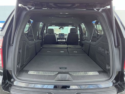 Certified 2024 Chevrolet Suburban Premier image 10