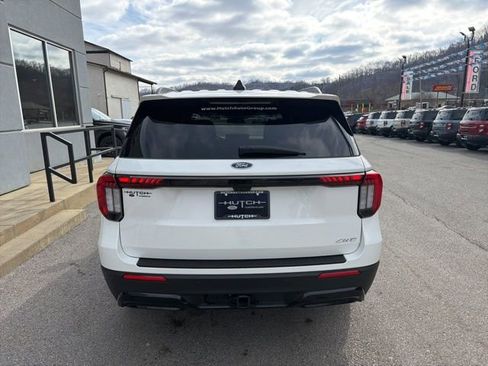 Used 2025 Ford Explorer ST-Line image 4