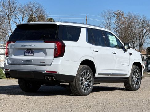 New 2026 GMC Yukon Denali w/ Denali Reserve Package image 3