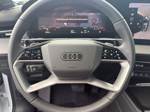 New 2026 Audi Q3 quattro 2.0T AWD/4WD image 18