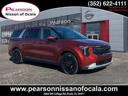 Used 2025 Kia Carnival