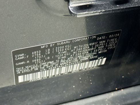 Certified 2024 Subaru Outback AWD/4WD image 33