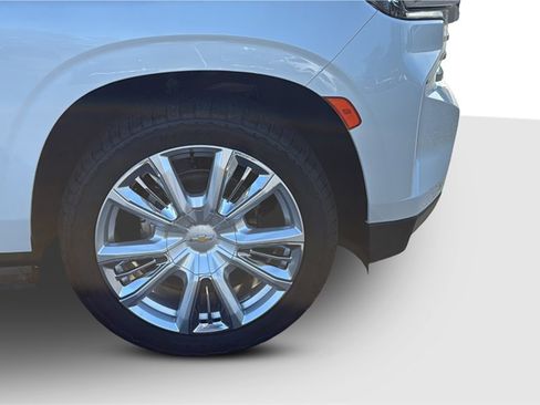 Used 2021 Chevrolet Suburban High Country image 22