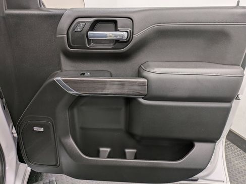 Used 2022 Chevrolet Silverado 1500 LTZ w/ LTZ Premium Package image 27