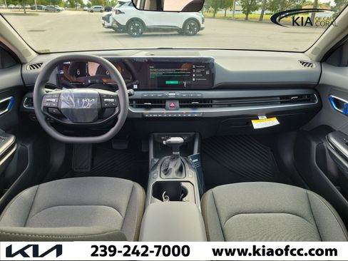 New 2026 Kia K4 FWD image 15