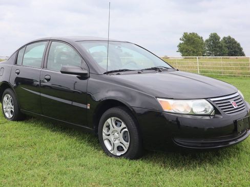 Used 2005 Saturn ION Level 2 w/ Power Pkg FWD image 4