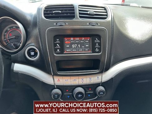 Used 2020 Dodge Journey SE FWD image 36
