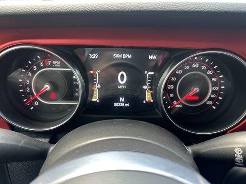 Used 2021 Jeep Wrangler Unlimited Rubicon AWD/4WD image 23