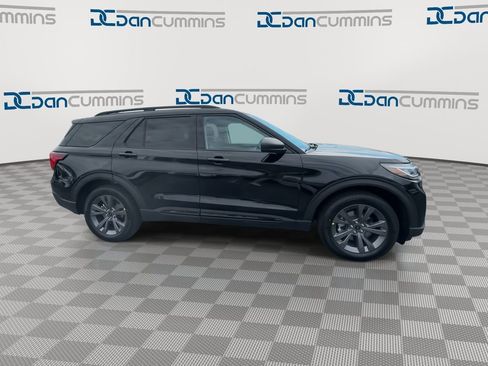 New 2026 Ford Explorer Active AWD/4WD image 9