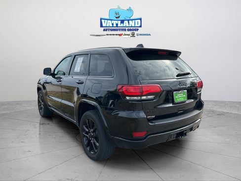 Certified 2020 Jeep Grand Cherokee Altitude image 3