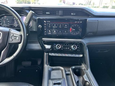 Used 2024 GMC Sierra 2500 AT4 w/ AT4 Premium Plus Package AWD/4WD image 15