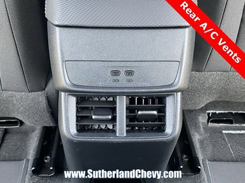 New 2026 Chevrolet Equinox LT w/ LPO, Floor Liner Package image 41