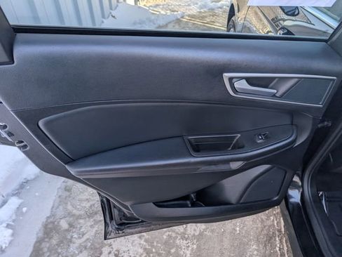 Used 2024 Ford Edge SEL image 18