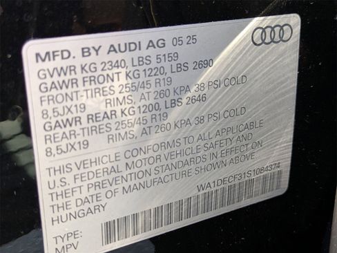 New 2025 Audi Q3 2.0T Premium image 18