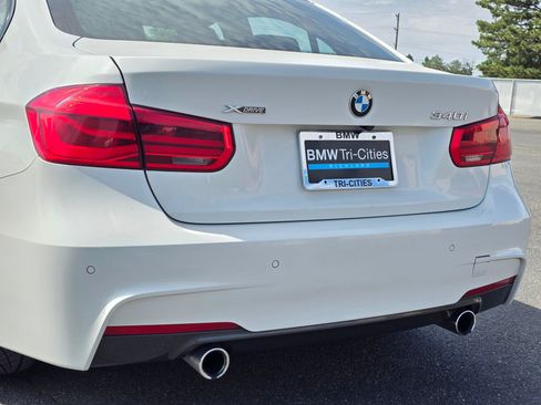 Used 2018 BMW 340i xDrive Sedan AWD/4WD image 7