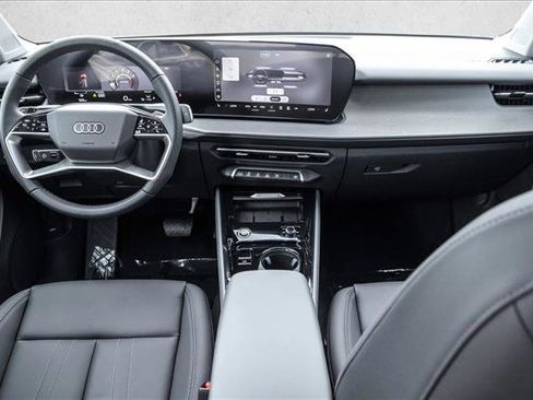 New 2026 Audi Q3 quattro 2.0T AWD/4WD image 20