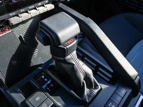 Used 2025 Toyota 4Runner TRD Off-Road image 19