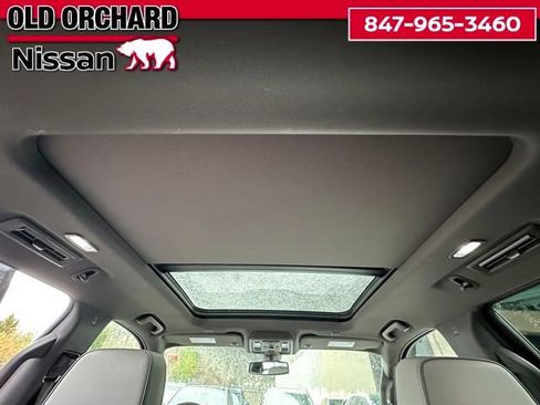 Used 2022 GMC Yukon SLT w/ SLT Luxury Package image 17