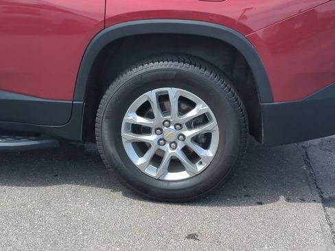 Used 2019 Chevrolet Traverse LT w/ LPO, Floor Liner Package FWD image 35